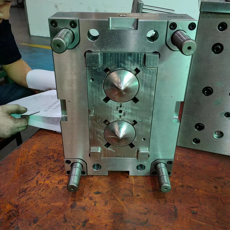Ferramentas de injecção de plástico para NAK80 com componentes principais de molde