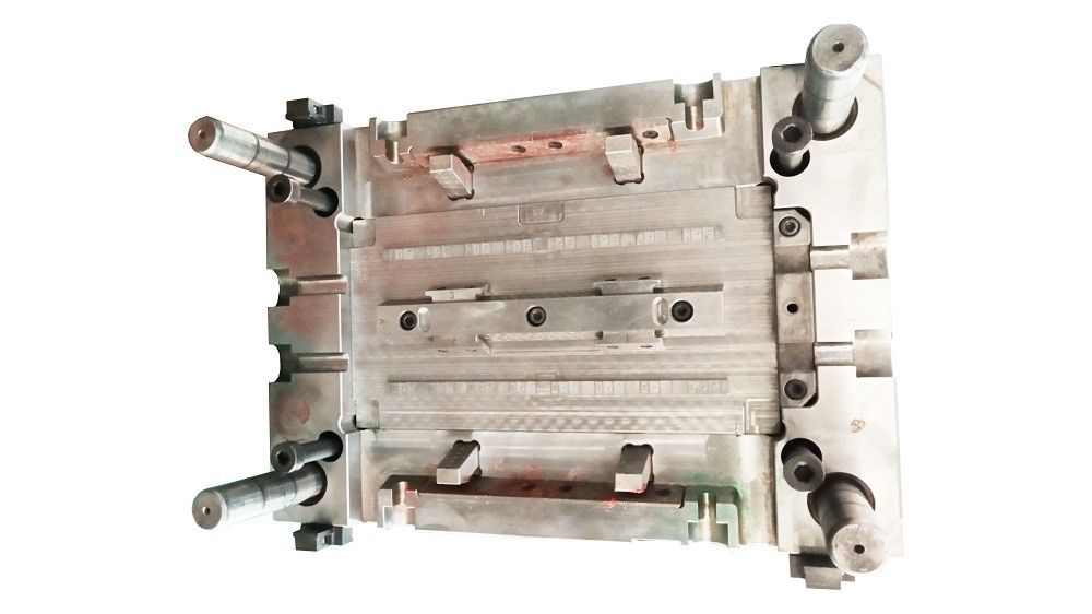 Modelagem por injeção plástica do cerco P20 da caixa de junção dos componentes eletrônicos